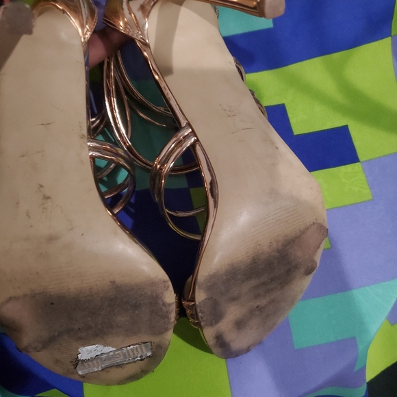 Steve Madden Santi Rose Gold Sandals - Picture 4 of 4